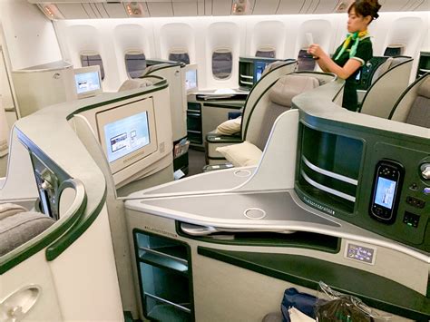 eva air 777 business class|Flight review: EVA Air 777 business class from Houston to Taipei.